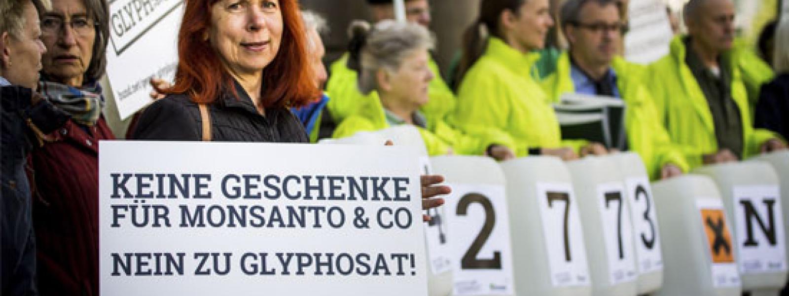 Keine Geschenke für Monsanto und ... Bayer! Foto: J. Farys/BUND Keine Geschenke für Monsanto und ... Bayer! Foto: J. Farys/BUND